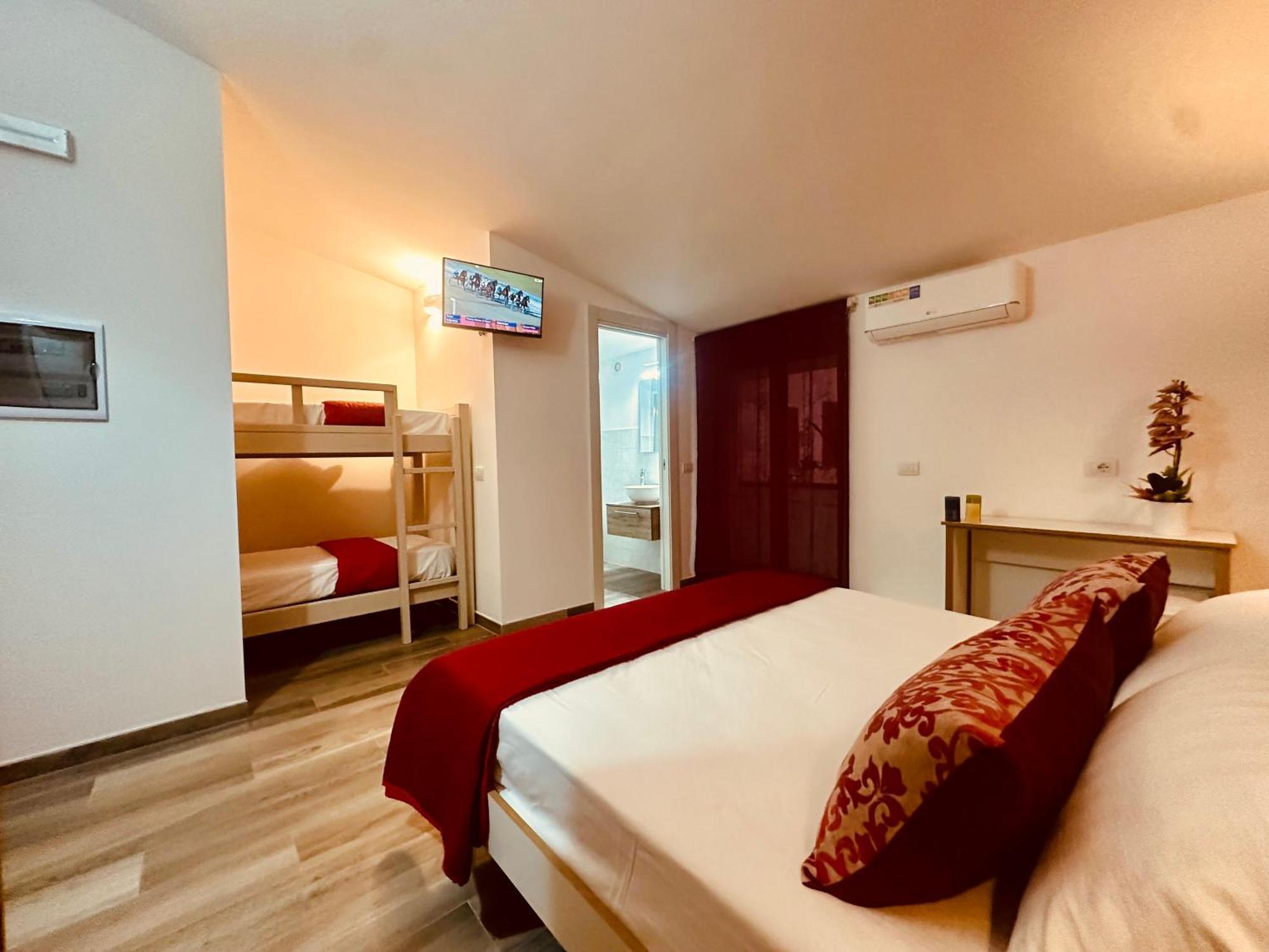 B&B The Sun - Family Rooms Тропеа Екстер'єр фото